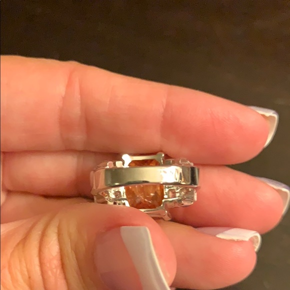 Ring - Picture 4 of 4